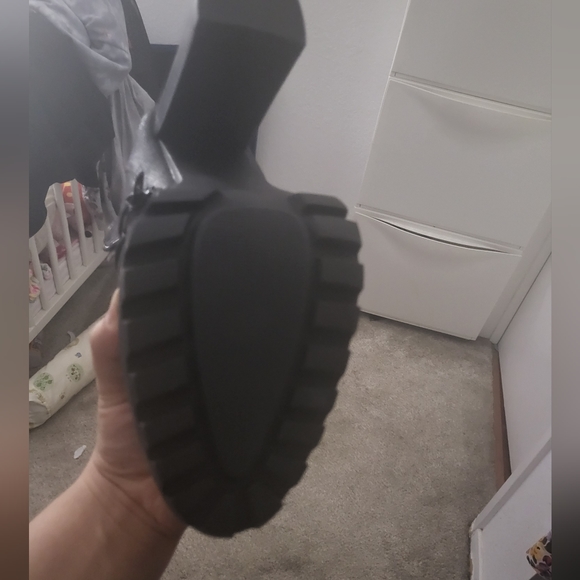 Booties - Picture 4 of 4